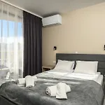 4 Apartment *