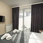 4 Apartment